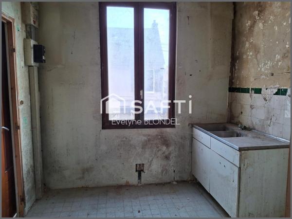 MAISON A RENOVER AVEC BEAU POTENTIEL