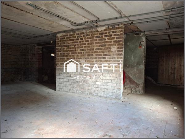 MAISON A RENOVER AVEC BEAU POTENTIEL