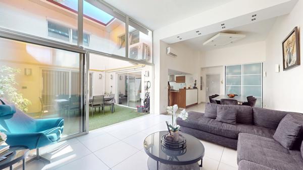 Loft 4 pièces - 160 m² Bien prestige