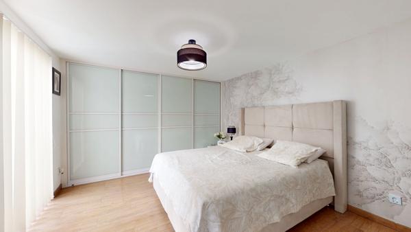 Loft 4 pièces - 160 m² Bien prestige