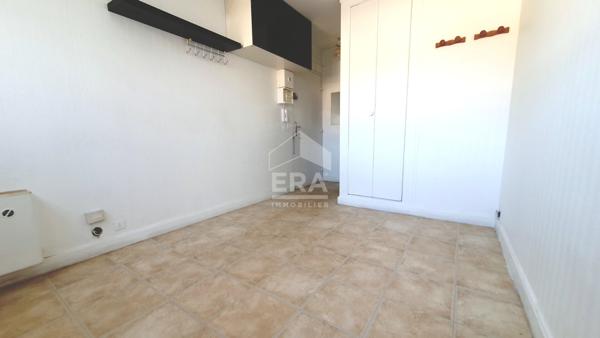 Studio avec  parking - LA VARENNE - LES MURIERS