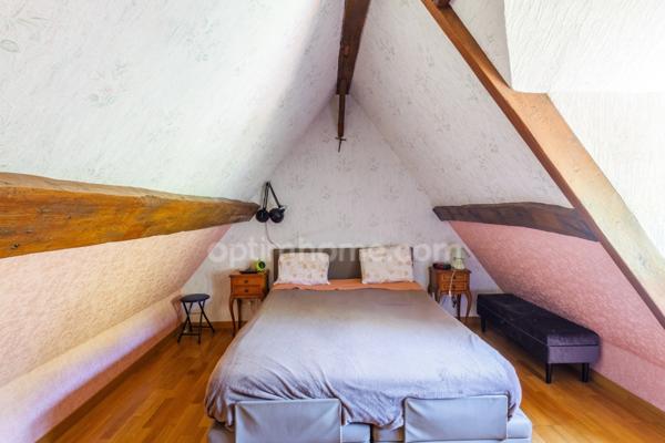 HONFLEUR CENTRE - SECTEUR PRISE - Maison normande - 118 m2 - 2/3 chambres - Terrain 742 m2 - Dépendance de 34 m2 - Parkings 3 voitures