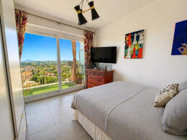 Vente Appartement 3 pièces 73 m2 à Saint-Raphaël