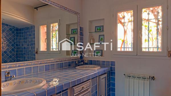 Maison provençale 5 pièces, piscine et garage