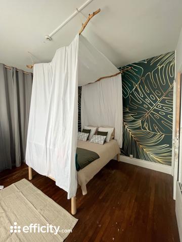 Maison 12 pièces - 300 m²