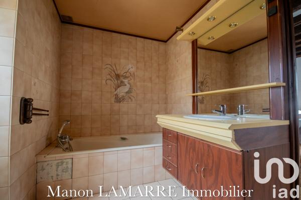 Maison à vendre 6 pièces 117 m² Mézières-sur-Seine