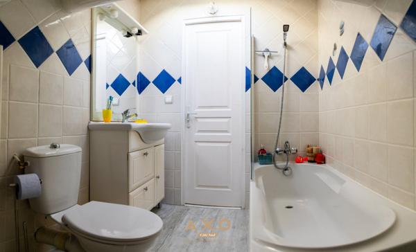 PUIMOISSON - MAISON DE VILLE - RÉNOVÉE - T8 - DEUX APPARTEMENTS - 168 m² - PISCINE - TERRAIN 1 260 m² -CONSTRUCTIBLE - TERRASSES - GARAGE - 355 000 