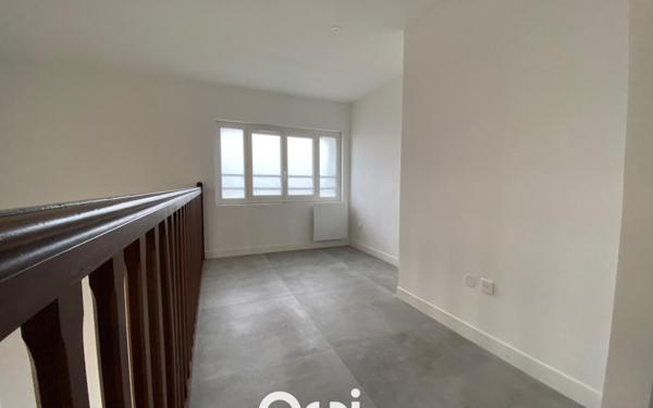 Appartement à vendre    2 pièces • 68,10 m2 Vaux-le-Pénil