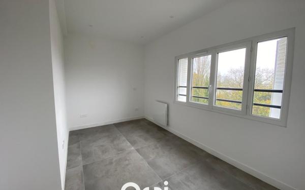 Appartement à vendre    2 pièces • 68,10 m2 Vaux-le-Pénil