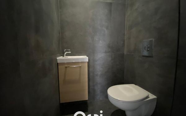 Appartement à vendre    2 pièces • 68,10 m2 Vaux-le-Pénil