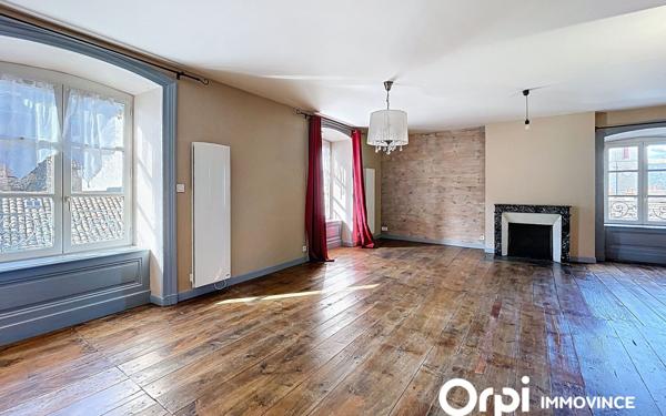 Appartement à vendre    3 pièces • 69 m2 Saint-Flour