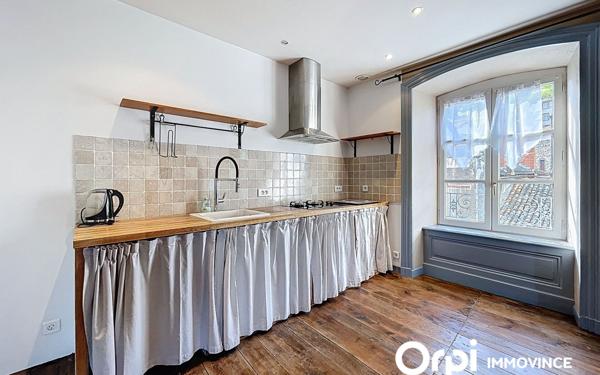 Appartement à vendre    3 pièces • 69 m2 Saint-Flour