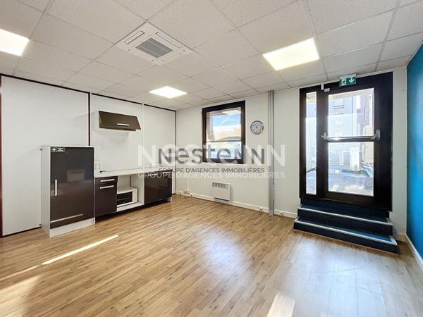Bureaux Limoges centre ville, proximité gare des Bénédictins, Limoges 242 m2, 2 places de parking, ascenseur.