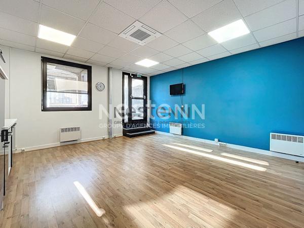 Bureaux Limoges centre ville, proximité gare des Bénédictins, Limoges 242 m2, 2 places de parking, ascenseur.