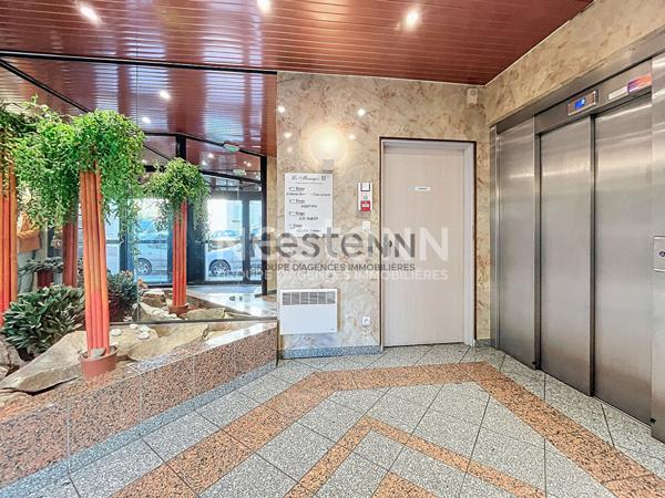 Bureaux Limoges centre ville, proximité gare des Bénédictins, Limoges 242 m2, 2 places de parking, ascenseur.