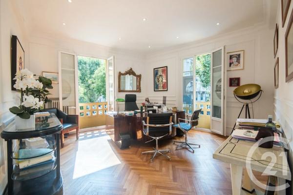 Appartement F6 à vendre  6 pièces - 131,90 m 2   NICE  - 06