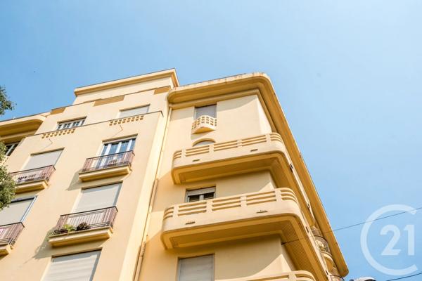 Appartement F6 à vendre  6 pièces - 131,90 m 2   NICE  - 06