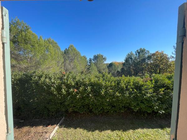 A vendre : maison T7 de 177m2 sur parcelle de 3220m2 à Eguilles 13510
