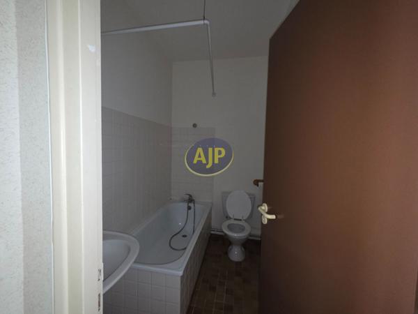 Appartement à louer Nantes : 1 pièces, 19m² avec 0 chambre(s) à 500€ - AJP Immobilier Nantes Sud