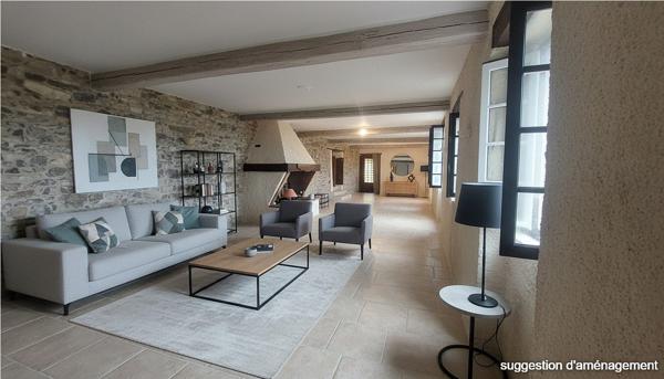 Mas en pierre à rénover – 317 m² habitables – 1,7 ha – Vue imprenable sur les Cévennes