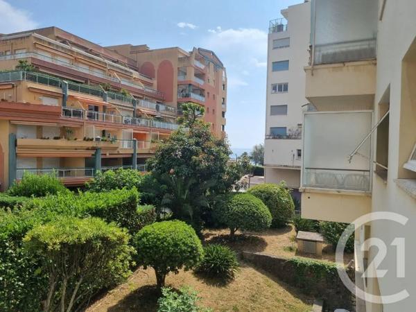 Appartement F2 à vendre  2 pièces - 52 m 2   ROQUEBRUNE CAP MARTIN  - 06