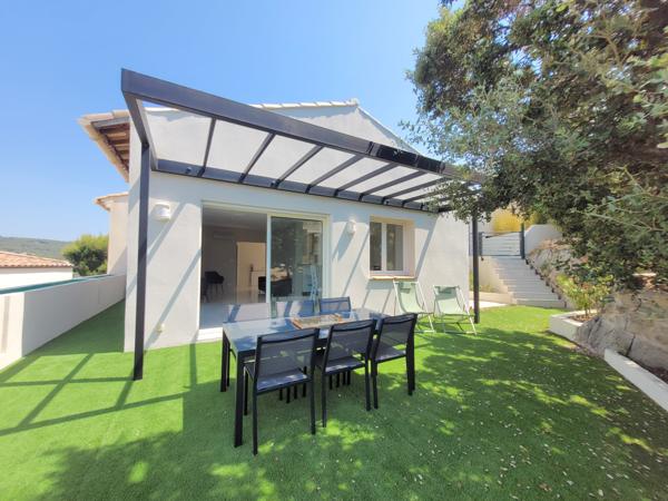 Maison
         7 pièces
        - 233 m² Bien prestige 1 299 000 € *
