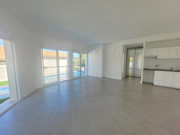 Maison
         7 pièces
        - 233 m² Bien prestige 1 299 000 € *