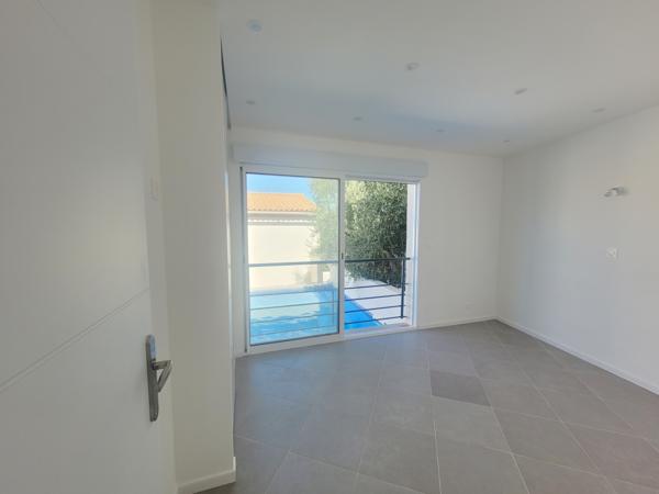 Maison
         7 pièces
        - 233 m² Bien prestige 1 299 000 € *