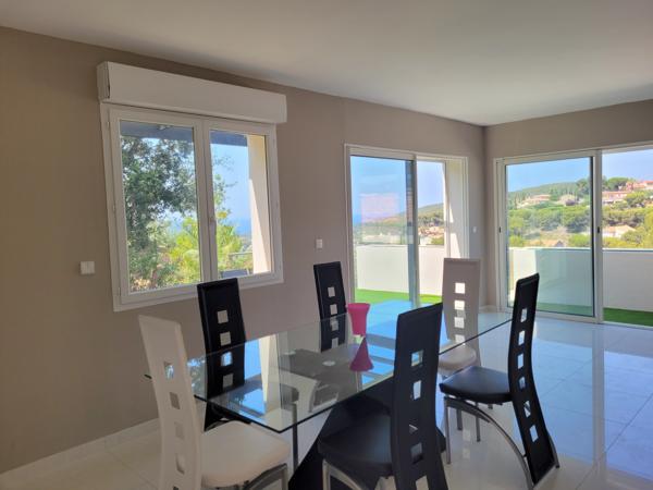 Maison
         7 pièces
        - 233 m² Bien prestige 1 299 000 € *