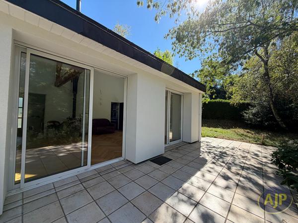 Maison à vendre Sautron - 6 pièces, 142m² avec 4 chambre(s) à 545 000€ - AJP Immobilier Sautron