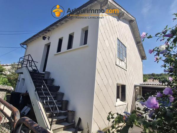 Vente                                                      Maison
                        
                     5 pièces                      127 m2                     à Lavelanet