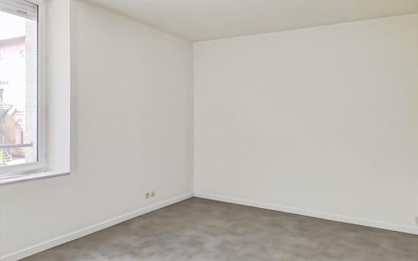Appartement à louer    4 pièces •  Razac-sur-l'Isle
