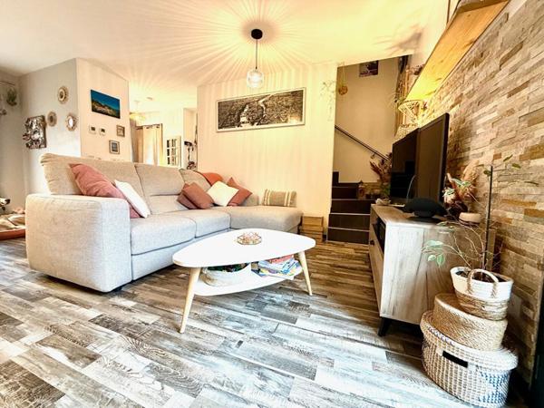 EXCLUSIVITE situé à 10 mn de THONON, Maison T3 avec jardin, terrasses, stationnements (74200)