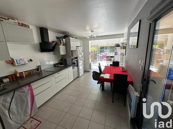Maison à vendre 4 pièces 75 m² Venelles