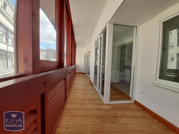 Appartement à louer 4 pièces 94.6m²