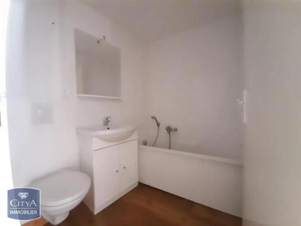 Appartement à louer 4 pièces 94.6m²