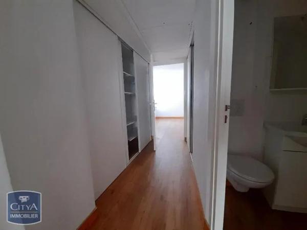 Appartement à louer 4 pièces 94.6m²