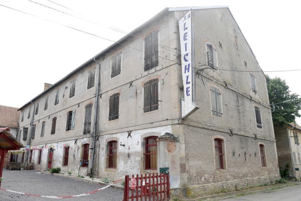 IMMEUBLE 1500 M2 SUR 3 NIVEAUX