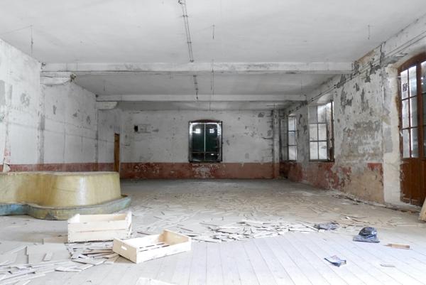 IMMEUBLE 1500 M2 SUR 3 NIVEAUX