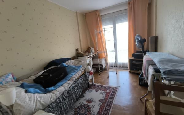 Appartement à vendre    4 pièces • 77 m2 Saint-Gratien