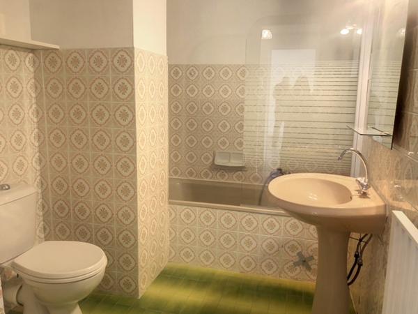 SPACIEUX STUDIO EN DERNIER ETAGE