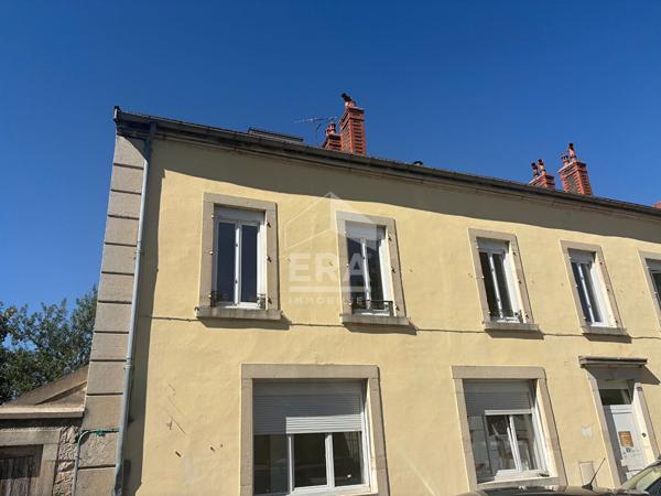 Studio à louer à Lons-le-Saunier, quartier Gare - Préfecture - Salines