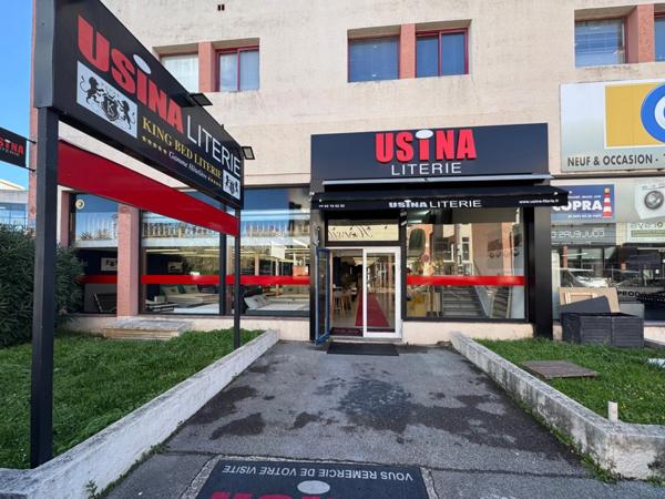 Secteur Cannes Tourrades - Bail sur Local Commercial de 370m 2 à Céder