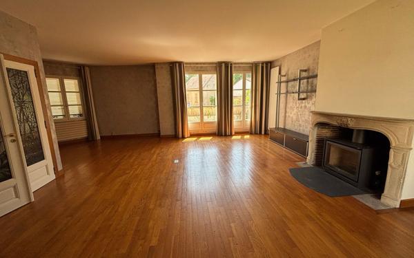 Maison à vendre    7 pièces •  Auxerre