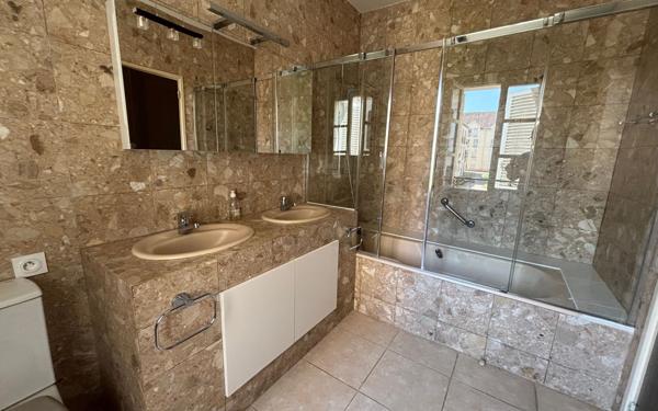 Maison à vendre    7 pièces •  Auxerre