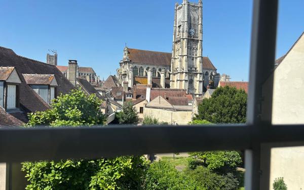 Maison à vendre    7 pièces •  Auxerre