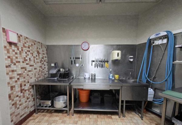 Opportunité pro : Restaurant équipé, emplacement n°1, fort potentiel 70 000 € H.A.I.*