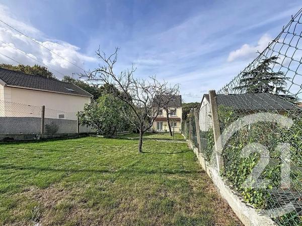 Maison à vendre  5 pièces - 88,30 m 2   MONTFERMEIL  - 93