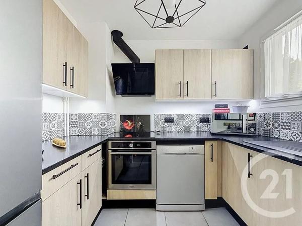 Maison à vendre  5 pièces - 88,30 m 2   MONTFERMEIL  - 93
