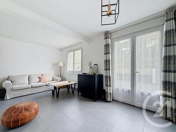 Maison à vendre  5 pièces - 88,30 m 2   MONTFERMEIL  - 93